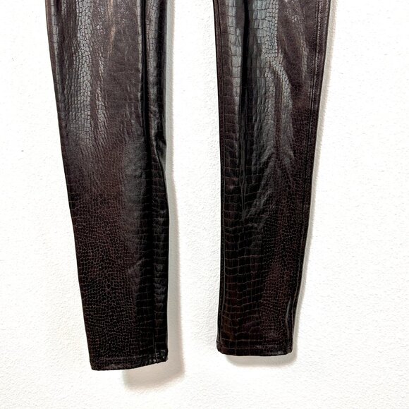 SPANX Faux Leather Croc Leggings Size M - Picture 4 of 11